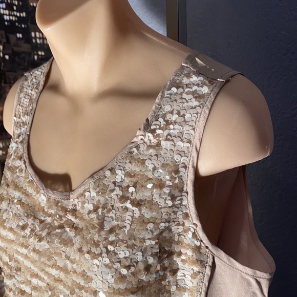 M - THE LIMITED - NWT - reversible sequin cream tank - Picture 7 of 16